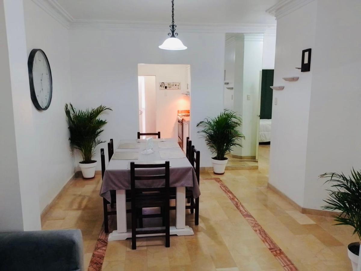Large 2-Bedroom Apartment, Close To The American Consulate 과야킬 외부 사진