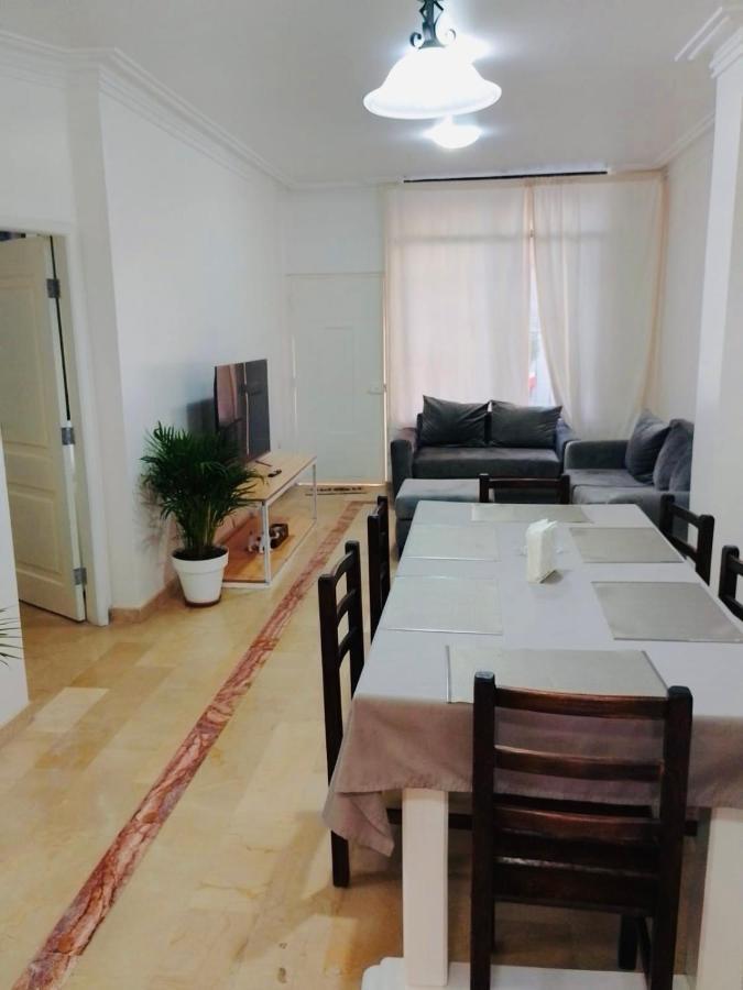 Large 2-Bedroom Apartment, Close To The American Consulate 과야킬 외부 사진